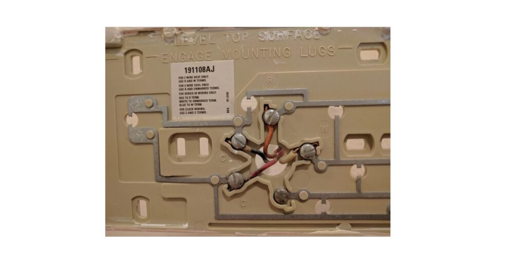 Honeywell-191108AJ-Thermostat-User-Manual-featured
