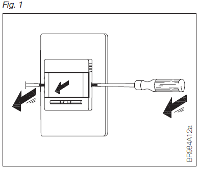 OJ ELECTRONICS-MCD4-UA-Clock-thermostat-FIG-1